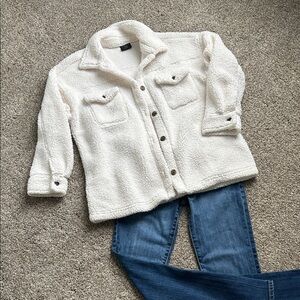 Women’s 32 Degrees Cream Sherpa Jacket Size M/L